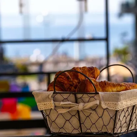 100m From The Sea Appartement