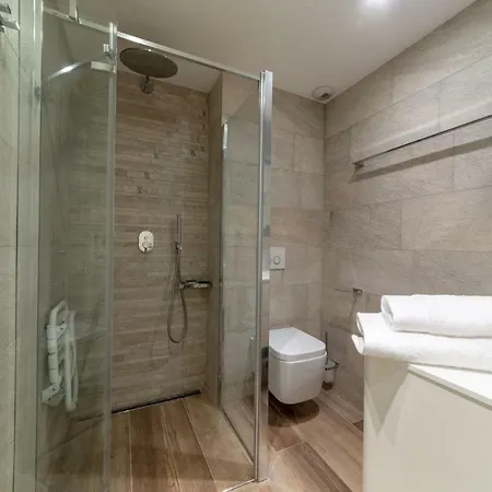 100m From The Sea * Ницца